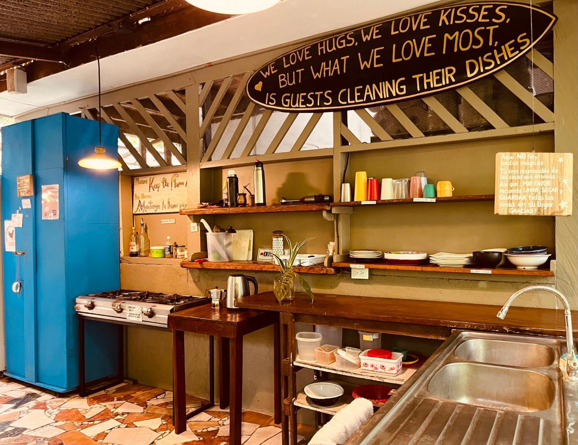 La Ruka Hostel Puerto Viejo de Talamanca Екстериор снимка